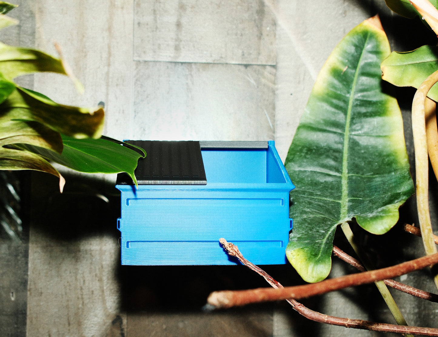 Dumpster Hide/Breeder box