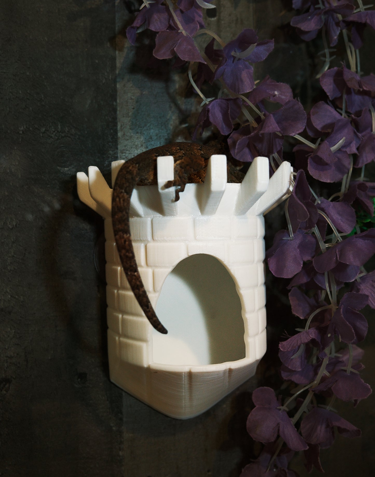 Hanging Castle Tower Hide
