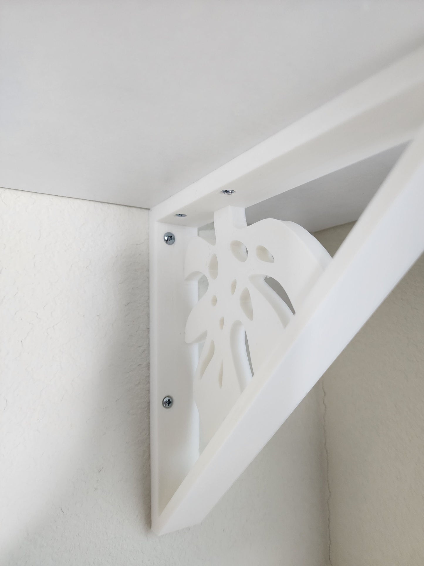 Wall Shelf Brackets with Monstera Leaf Design